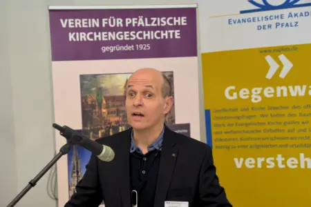 Prof. Dr. Matthieu Arnold, Uni Strasbourg